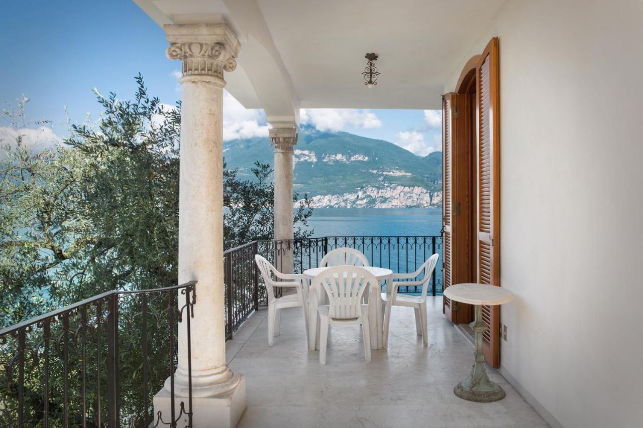 Villa Francesca-Grande Appartamento In Riva Al Lago Brenzone Extérieur photo